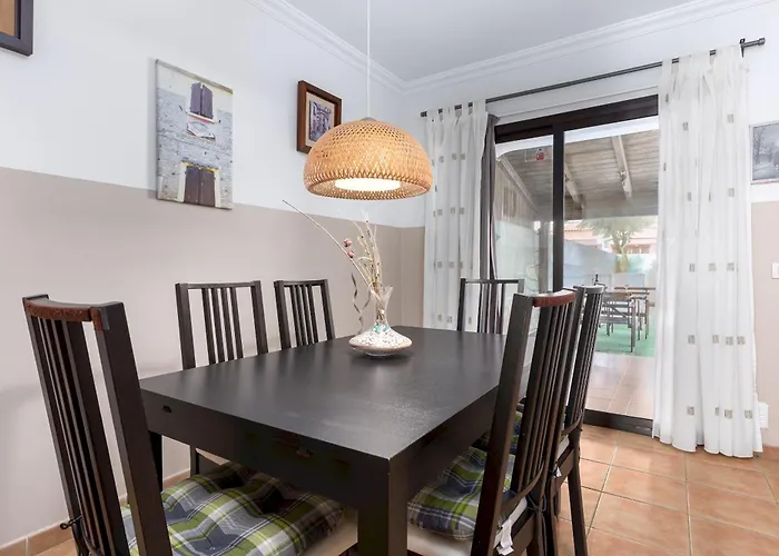 Home2book Relax Terrace Pool קורלחו